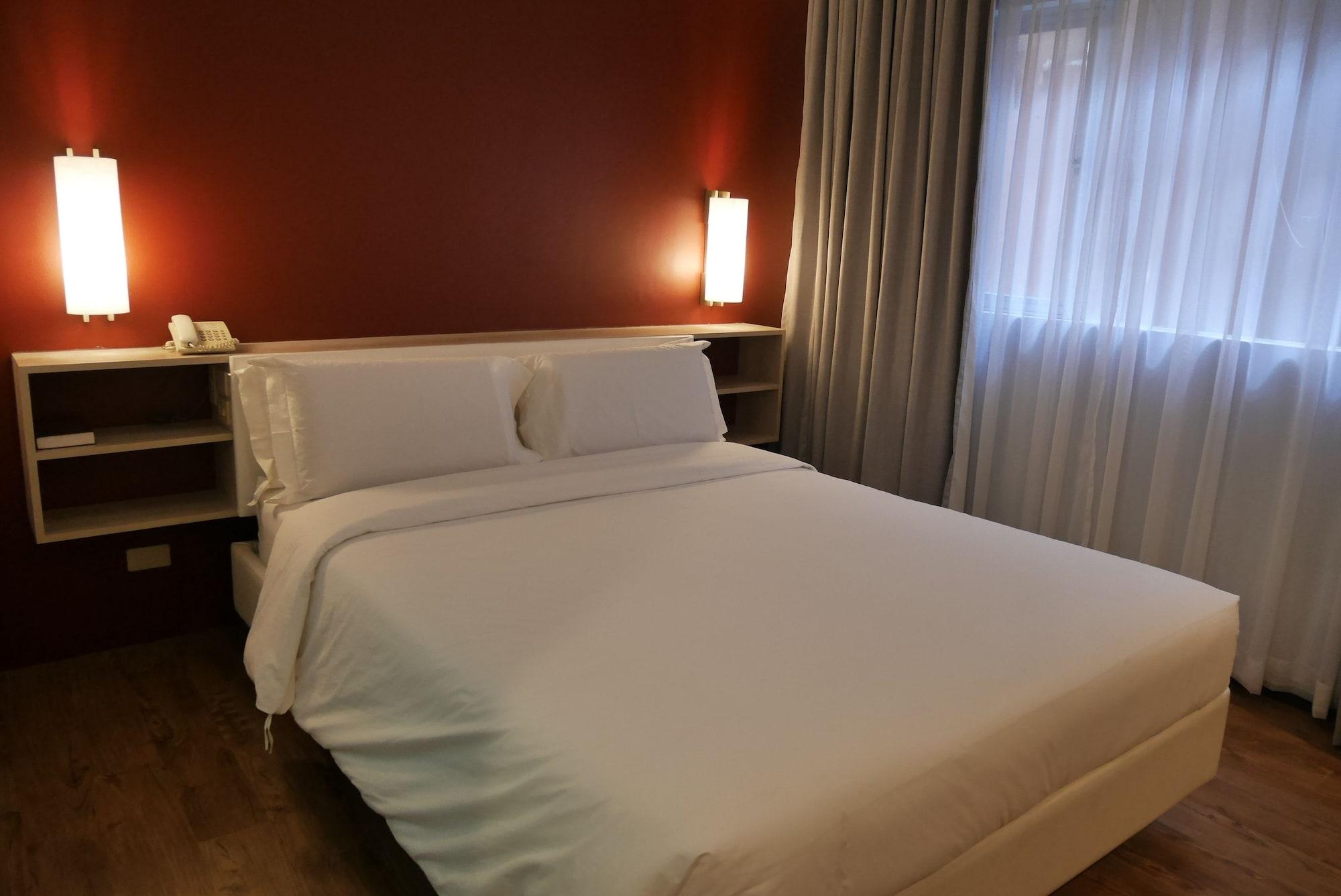 Circle Inn Hotel&Suites Bacolod Exterior foto