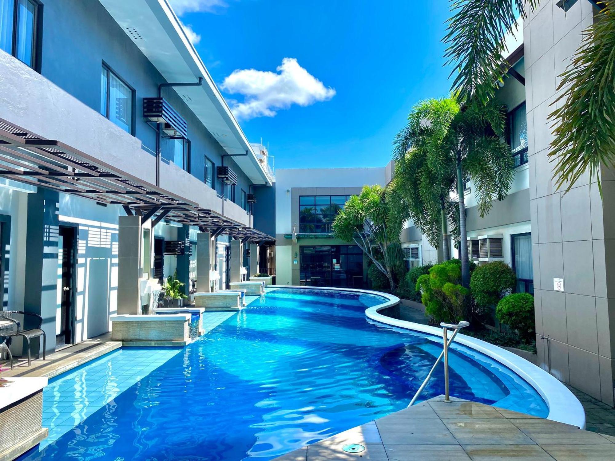 Circle Inn Hotel&Suites Bacolod Exterior foto