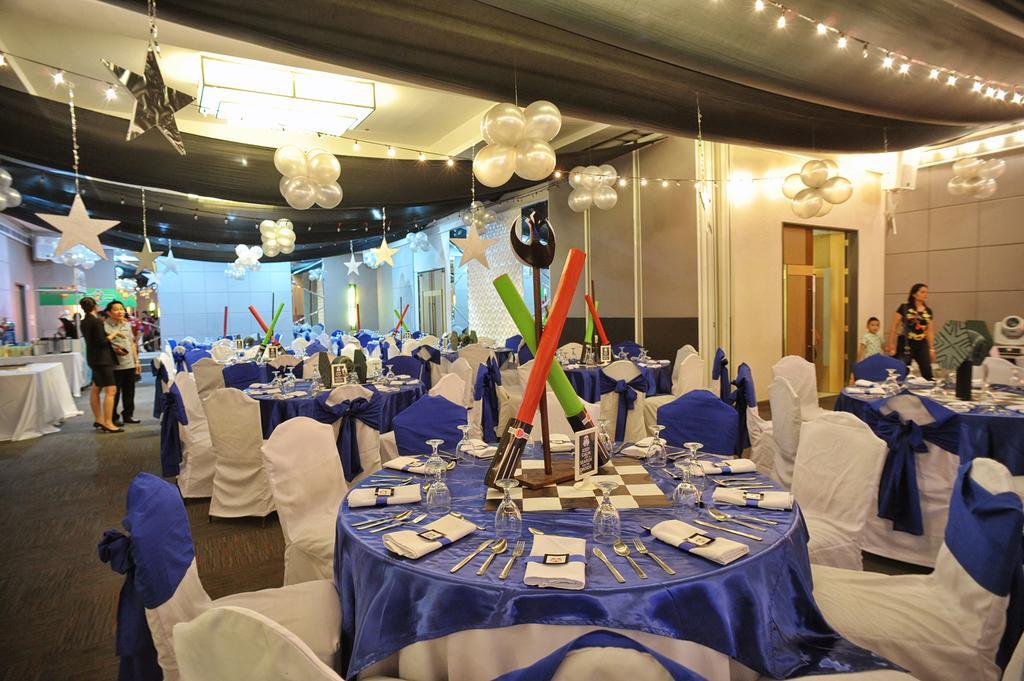 Circle Inn Hotel&Suites Bacolod Exterior foto